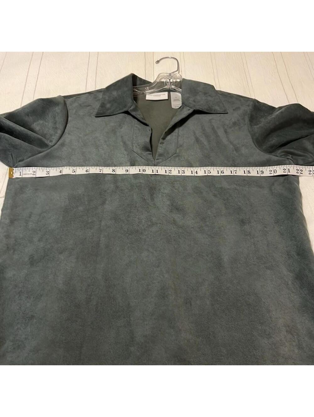 Liz Claiborne Micro Suede Tunic Blouse Women's M 3/4 Sleeve Soft Career Top - Picture 3 of 6